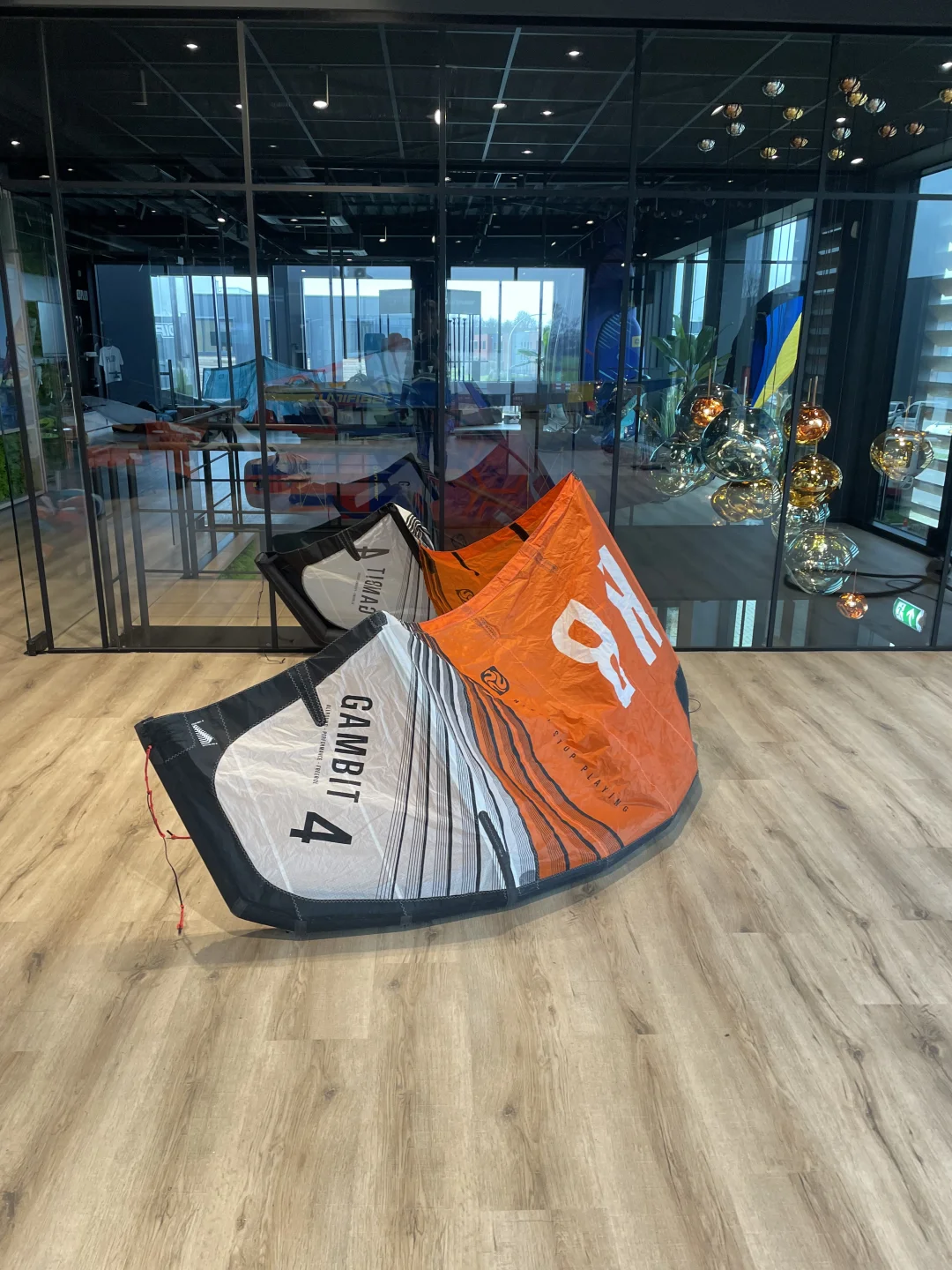 PLKB Gambit 4.0 orange - Production / Demo - DSG 3