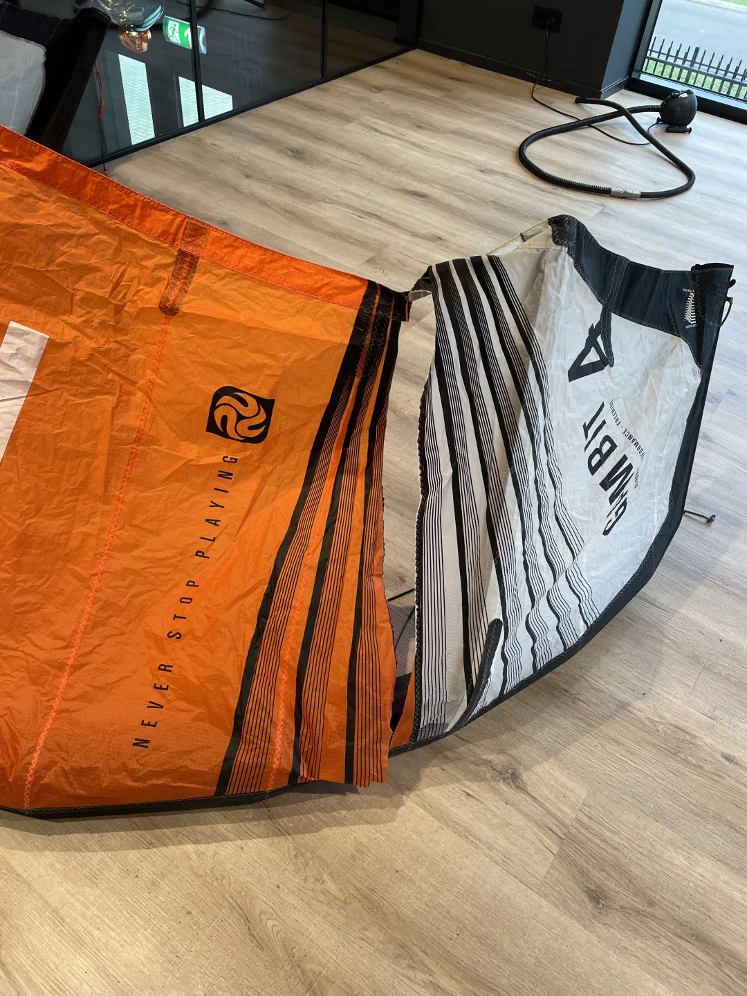 PLKB Gambit 4.0 orange - Production / Demo - DSG 5