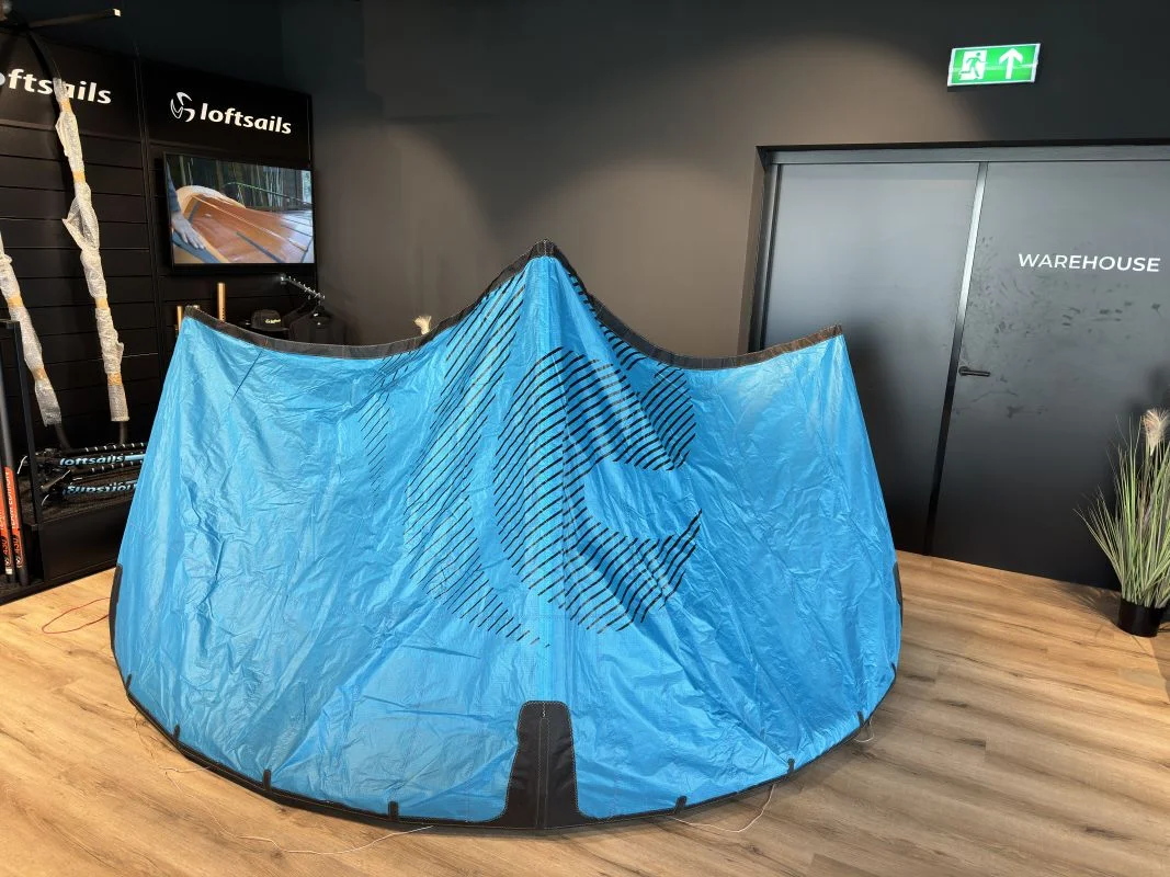 PLKB Gambit V2 9 Blue - Marketing - DSG 2