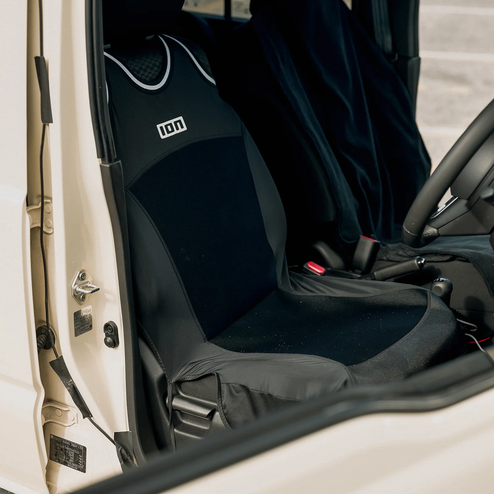 ION Coprisedile Auto Waterproof Nero