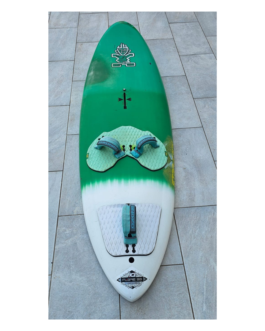 Starboard Tavola Flare 93 lt Windsurf Usato